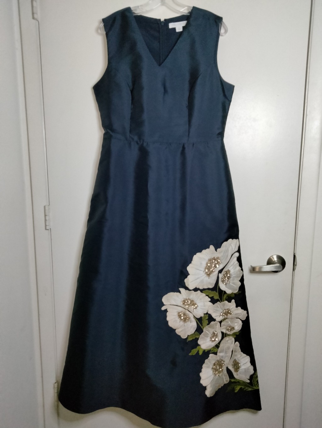 Kay Unger (Size 14) Navy & White Floral Applique Sleeveless Pocket Aurelia Gown